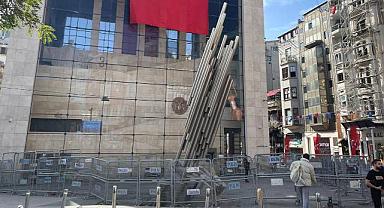 Cumhuriyet’in 50. Yılı Anıtı" Cumhuriyet’in 100. yılına polis ablukasında giriyor