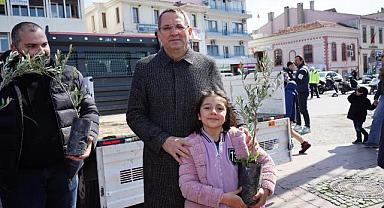 Cumhuriyet’in yüzü Ayvalık’ta, ATATÜRK TÜRKİYE’sine yakışır kutlamalar.