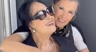 Cumhuriyet kadınları Türkan Şoray ile Filiz Akın buluştu