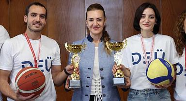 DEÜ'lü sağlıkçılar kamu spor oyunları'na damga vurdu