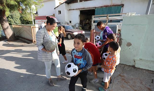 Efes Selçuk&#039;tan gülümseten kareler: Çocuklar istedi Filiz Başkan yaptı
