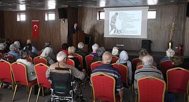 Huzurevi sakinlerine Bilinmeyen Yönleriyle Atatürk konferansı