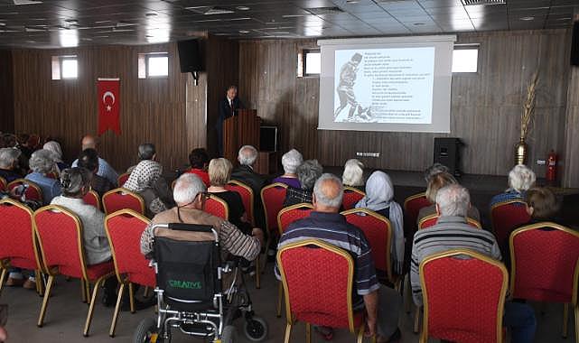 Huzurevi sakinlerine Bilinmeyen Yönleriyle Atatürk konferansı