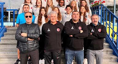 İzmir Büyükşehir Belediyesi namağlup son 6’ya kaldı Sutopunda tarihi başarı