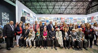 İzmir'de 'Cumhuriyet'in 100'ü İzmir' sergisi açıldı