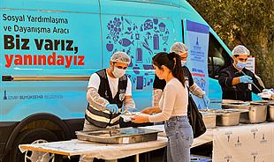 İzmir’de üniversite öğrencileri yine unutulmadı