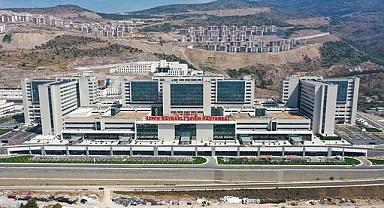 İzmir Şehir Hastanesi açıldı, sorunlar diz boyu!