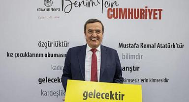 İzmirliler 100’üncü yılda duygularını Cumhuriyet Duvarına yazdı