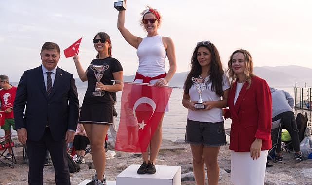 Karşıyaka’da 100. yıl coşkusu Körfez’e taşındı