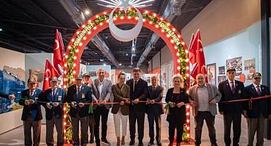 Karşıyaka’da “Bir Millet Uyanıyor” sergisi kapılarını açtı