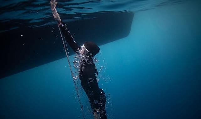 Milli sporcu Şahika Ercümen, Hatay&#039;da dünya rekoru kırdı