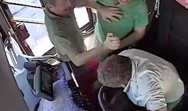 Otobüs şoförüne saldırı: Nedeni duyanları şoke etti