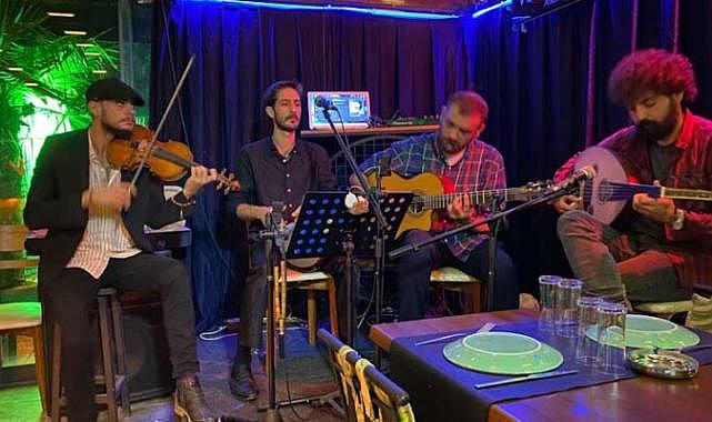 Patika Ile Coştular