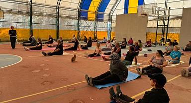 Seferihisarlı kadınlara “klinik pilates” desteği
