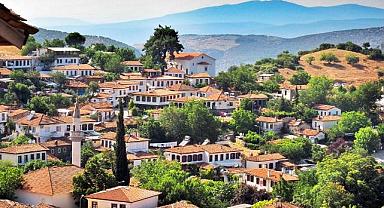 Şirince'ye büyük ödül: Dünyanın En İyi Turizm Köyü seçildi