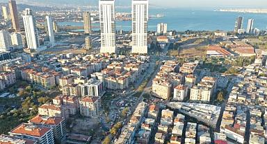 Uzmanlar uyarıyor: İzmir'deki hasarlı binalar hemen yıkılmalı