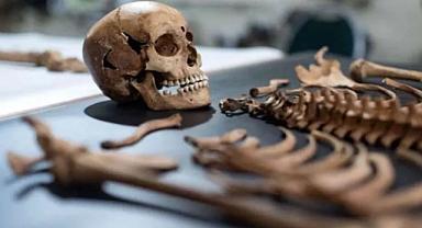 Vampir mezarlığı bulundu: Asma kilitle bağlanmışlar