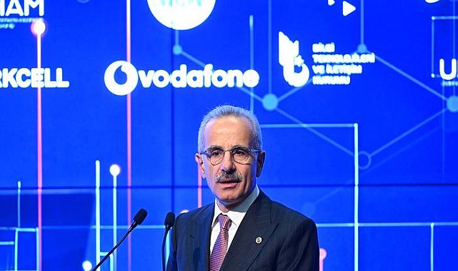 Aralarında İstanbul, Ankara, İzmir, Edirne ve Kocaeli de var! Bakan Uraloğlu&#039;ndan 5G açıklaması: &#039;25 yerde denemelere başlandı&#039;