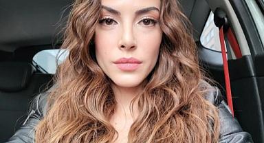 Deniz Baysal'dan enkazları dekor yapıp üstünde poz veren Şahsiyet Meselemiz oyuncularına tepki