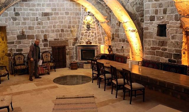 Evinin altında 2 bin yıllık yeraltı şehri buldu