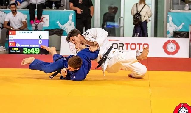 İzmir'in çocukları gururlandırdı: Avrupa'ya gidiyorlar