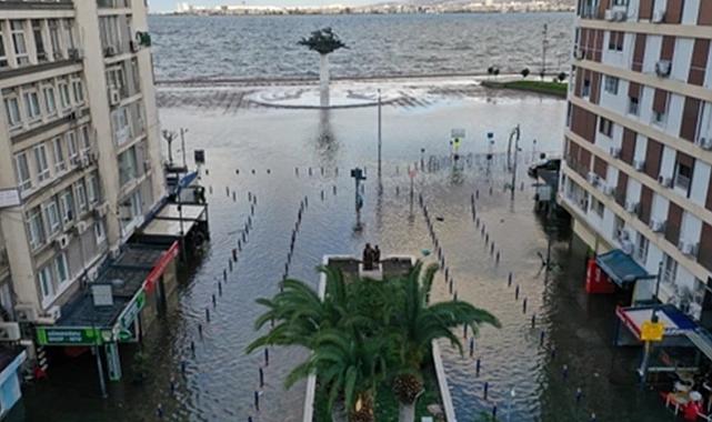 İzmirlilere çağrı yapıldı: Deniz kabarmasından etkilendiyseniz ALO 153&#039;ü arayın
