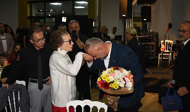 Menemen&#039;de Öğretmenler Günü için unutulmaz gece