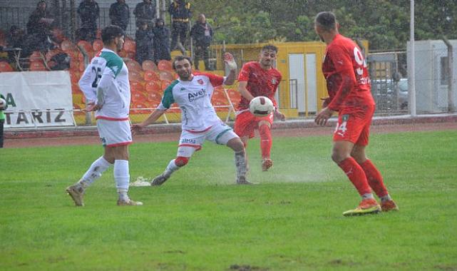 Yağmur altındaki gol düellosunda zafer Kaf-Kaf&#039;ın!