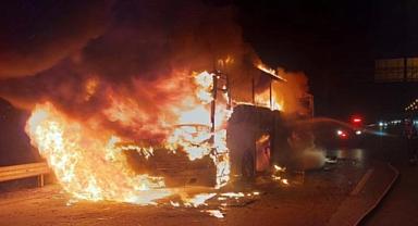 Yolcu otobüsünde yangın çıktı: Yolcular canını zor kurtardı