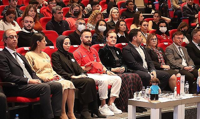 DEÜ’den ‘Engelleri Aşan’ Etkinlik