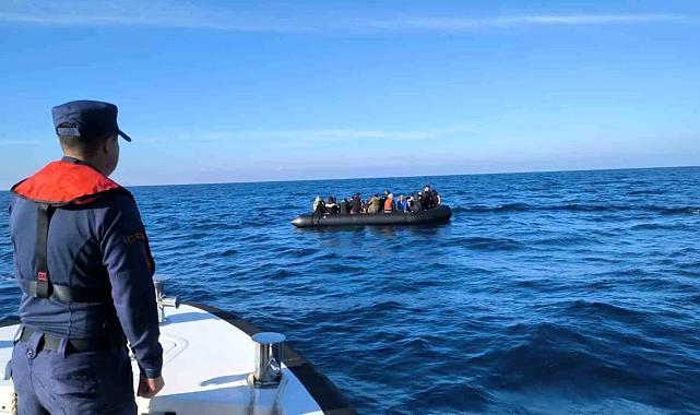 İzmir açıklarında 179 düzensiz göçmen yakalandı