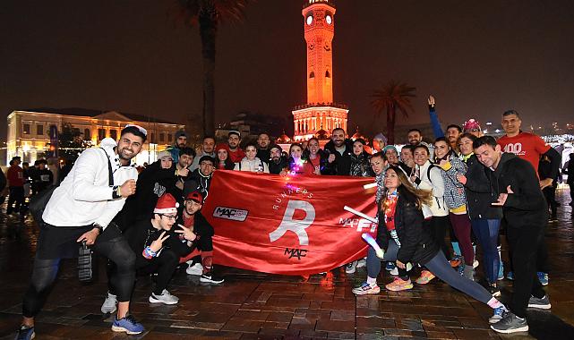 İzmir en uzun gecede koştu