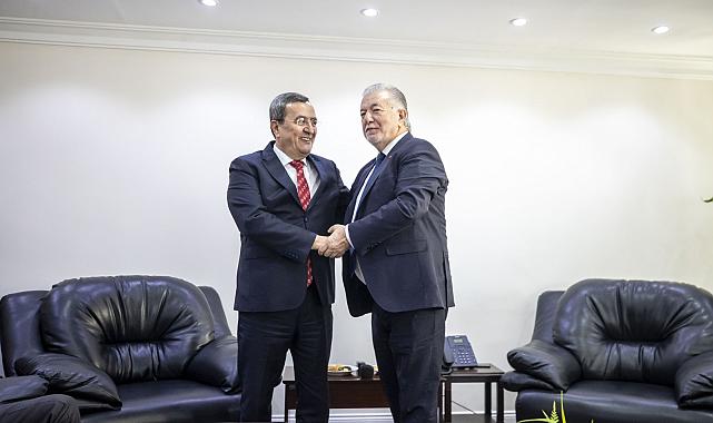 İzmir Esnaf Odası’ndan Başkan Batur’a &quot;tam destek&quot;