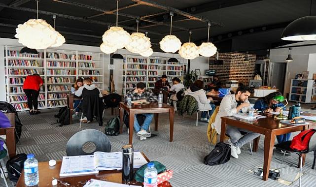 Karşıyaka&#039;da eser sayısı 35 bini aştı!