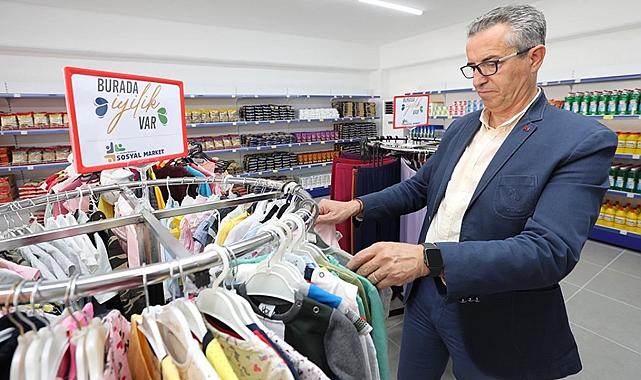 Gaziemir’de ekonomik zorluk yaşayan ailelere yardım eli | 5 yılda 18 bin 47 haneye destek verildi