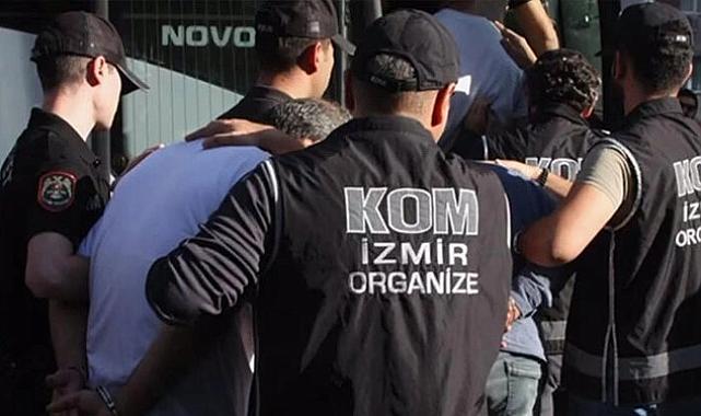 İzmir'de FETÖ operasyonu