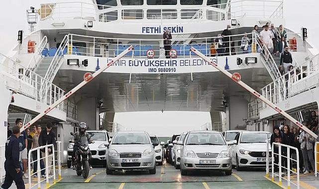 İzmir'de İZDENİZ filosu güçlendi: Milyonlarca yolcu taşındı