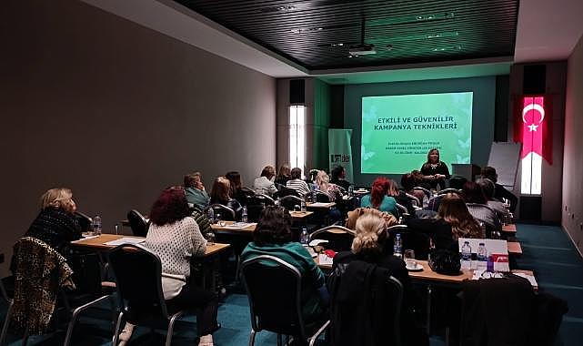 KADER İZMİR&#039;DEN KADIN MUHTARLARA EĞİTİM PROGRAMI