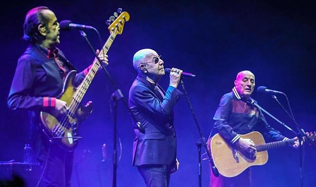 Mazhar Alanson ile Fuat Güner sahnelere dönüyor! Buruk konser müjdesini &#039;Kaderde bu varmış&#039; notuyla duyurdular