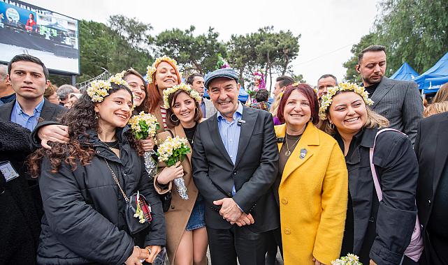 Soyer: &quot;Akdeniz&#039;in en büyük koku bahçesi Karaburun&#039;dur&quot;