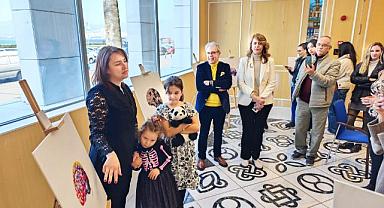 "Altı Üstü Bilinç" sanatseverlerle buluştu