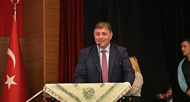 Başkan Tugay: Bundan sonraki türküleriniz inşallah dertli değil hep neşeli olsun