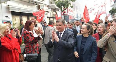 Başkan Tugay'dan Çeşme'ye yatırım sözü