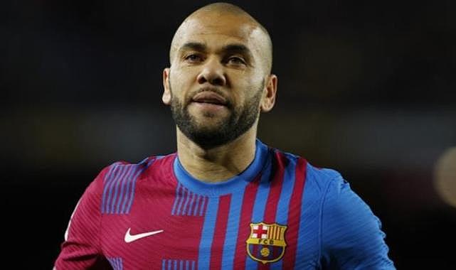 Brezilyalı yıldız Dani Alves cinsel saldırı suçundan hapis cezası aldı