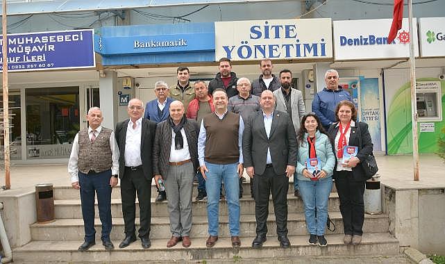 CHP’li Çiçek Ziyaretlerini Sürdürüyor