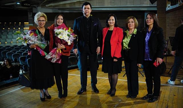 Cumhuriyetin kadınları söyledi, dünya dinledi