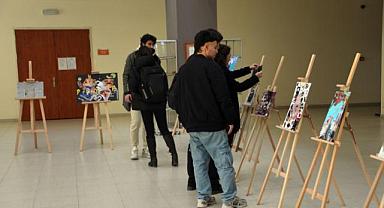 EÜ İletişim Fakültesinde “Uluslararası Kolaj Sergisi” açıldı