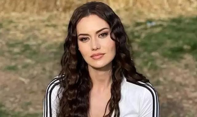 Fahriye Evcen’den makyajsız paylaşım...
