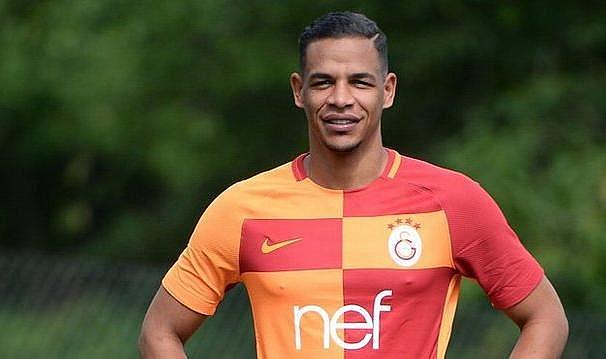 Galatasaraylı eski futbolcu Fernando&#039;nun yeni takımı şaşırttı