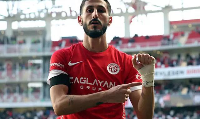 İsrail&#039;e destek verdiği için gözaltına alınan Antalyaspor&#039;un futbolcusu Sagiv Jehezkel, Akdeniz ekibinin başına bela oldu